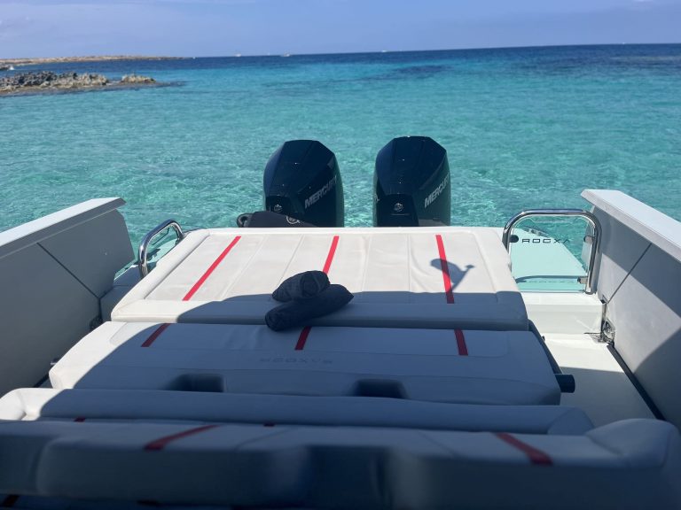 Sundeck of Saxdor 320 GTO Just us - Motorboat in Ibiza