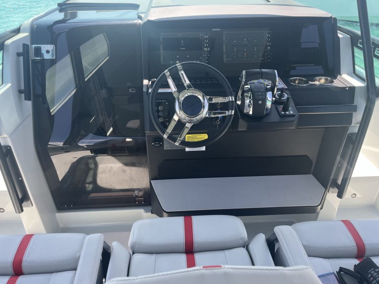 Rudder of Saxdor 320 GTO Just us - Motorboat in Ibiza