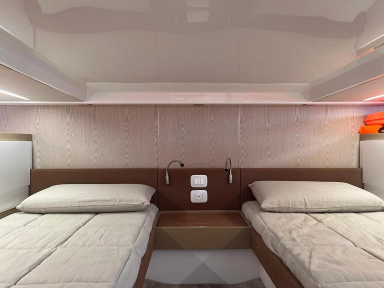 Cabin of Fiart Seawalker 35 Martone - Yacht in Ibiza