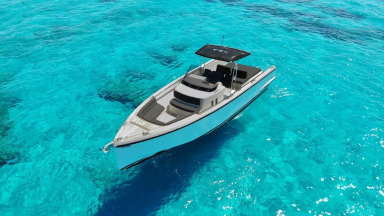 Bow of Fjord 36 Squirtle - Yacht in Ibiza