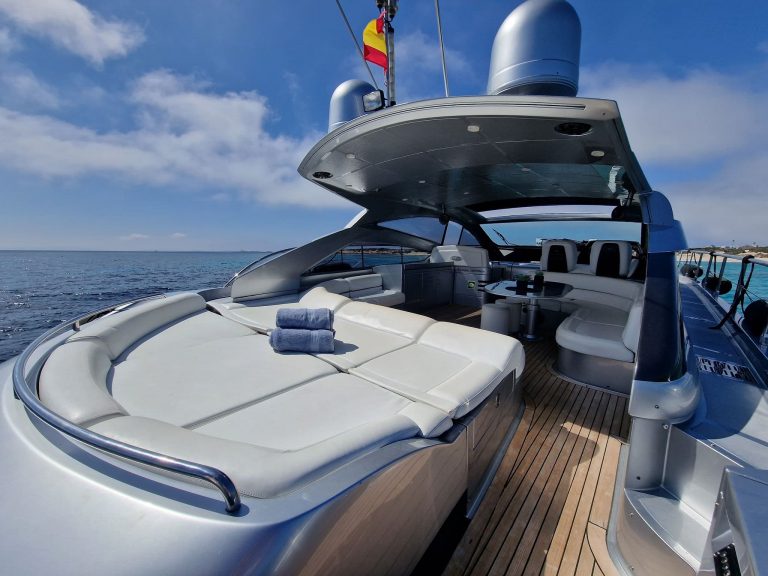 Sundeck 2 of Pershing 56 Enjoy - Yacht in Ibiza