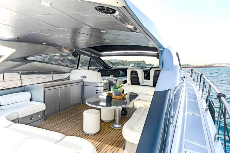 Cockpit of Pershing 56 Enjoy - Yacht in Ibiza
