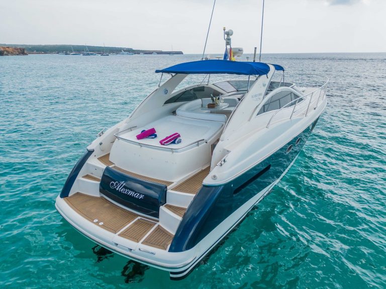 Stern of Absolut 45 Alexmar - Yacht in Ibiza
