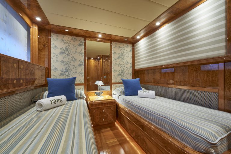 Cabin of Astondoa 102 GLX Kirios - Superyacht in Ibiza