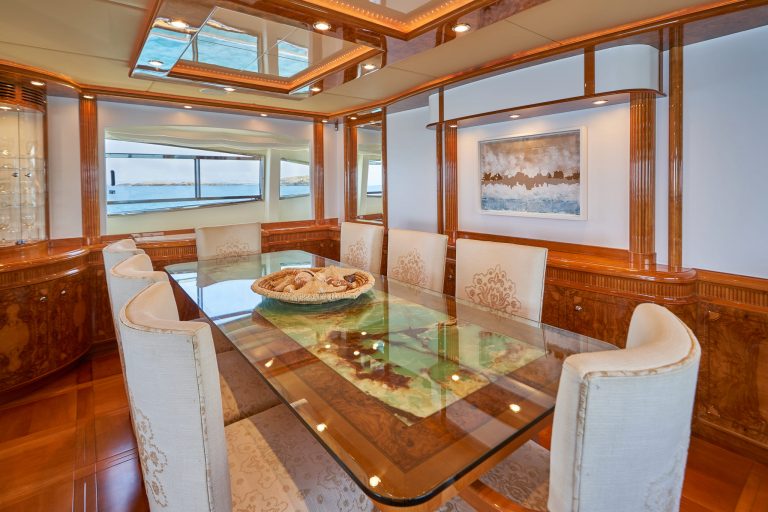 Lounge 2 of Astondoa 102 GLX Kirios - Superyacht in Ibiza