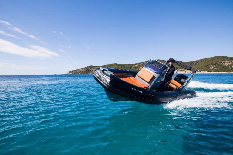 Bow of Brig 650 Speedy González - Inflatable boat in Ibiza