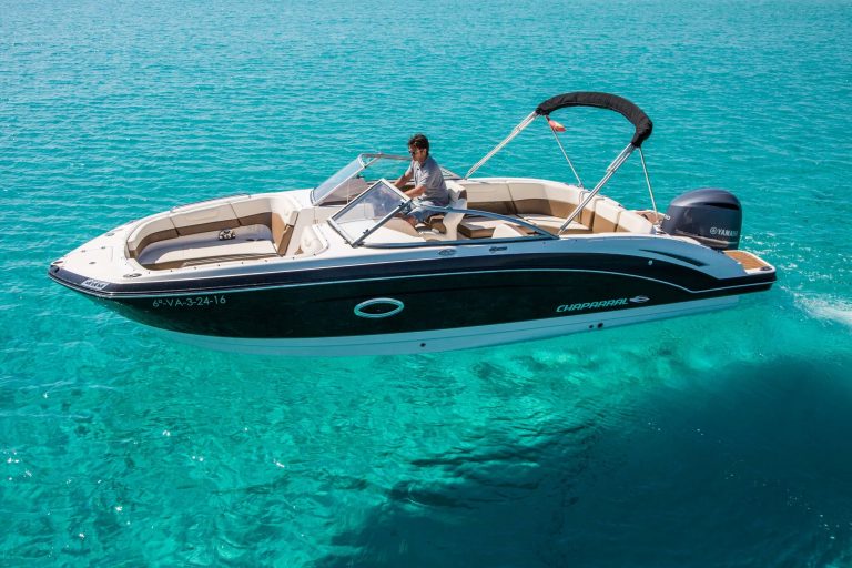 Port view 3 of Chaparral 250 Chappy 2 - Motorboat in Ibiza