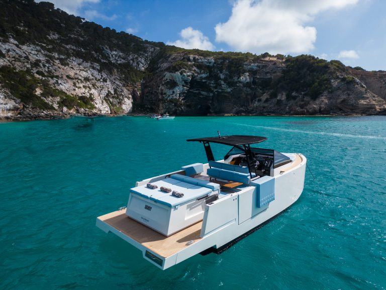 Stern of De Antonio D34 Dandy - Yacht in Ibiza