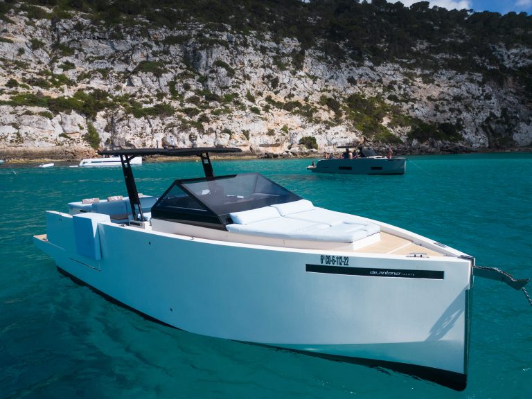 Bow of De Antonio D34 Dandy - Yacht in Ibiza