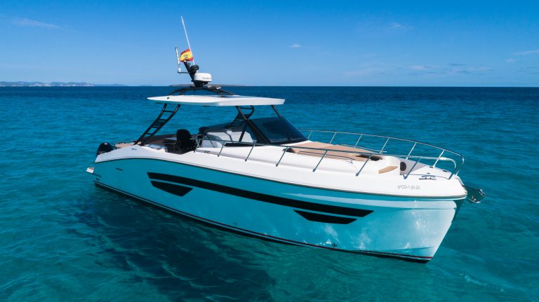 Alquiler rent location llogar mieten barco boat bateau boot ibiza Oryx379Orix