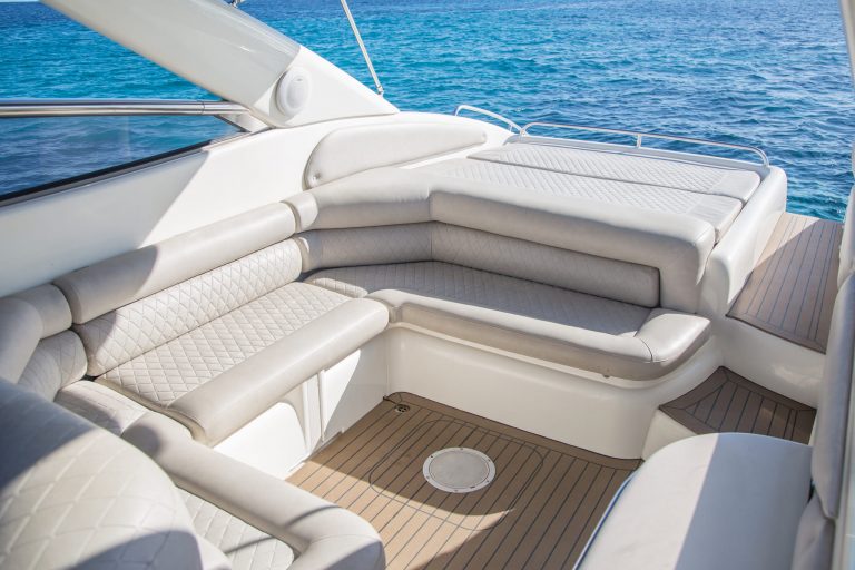 Cockpit of Sunseeker Superhawk 48 Watch me - Yacht in Ibiza