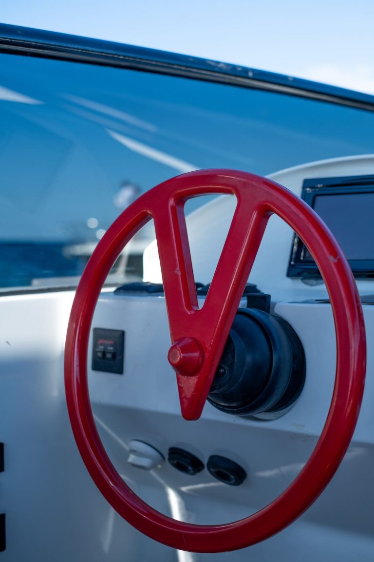 Rudder of Vanquish VQ43 Tequila - Yacht in Ibiza