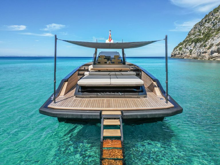 Stern of Wally 48 Jemima - Yacht in Ibiza