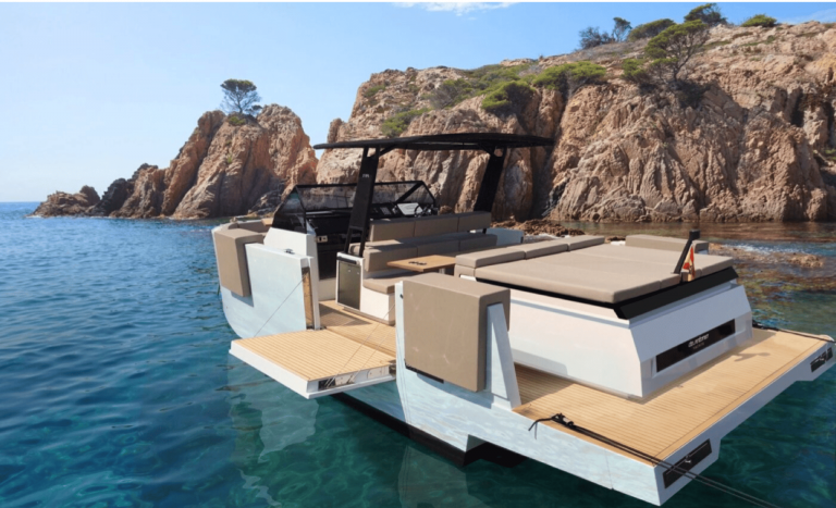 Port view 2 of De Antonio D34 CEA III - Yacht in Ibiza