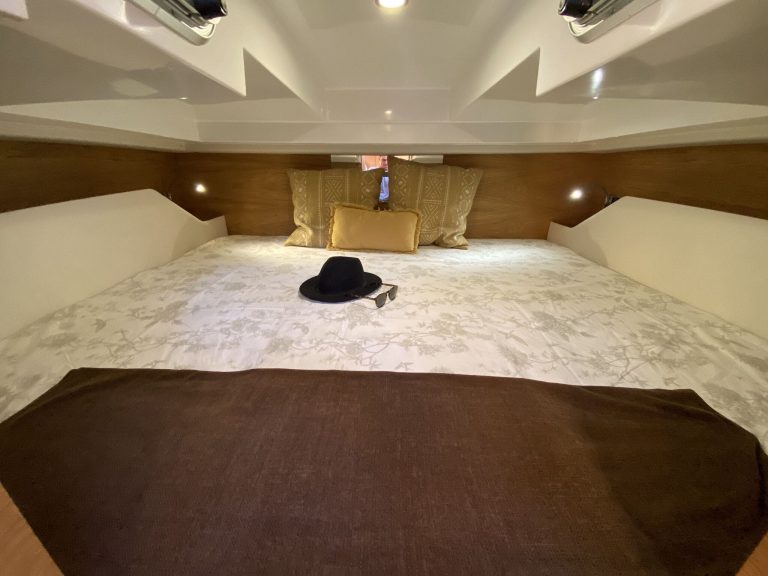 Cabin of De Antonio D34 CEA III - Yacht in Ibiza