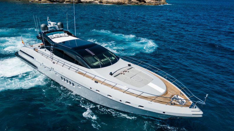 Bow sundeck of Mangusta 92 Drift - Superyacht in Ibiza