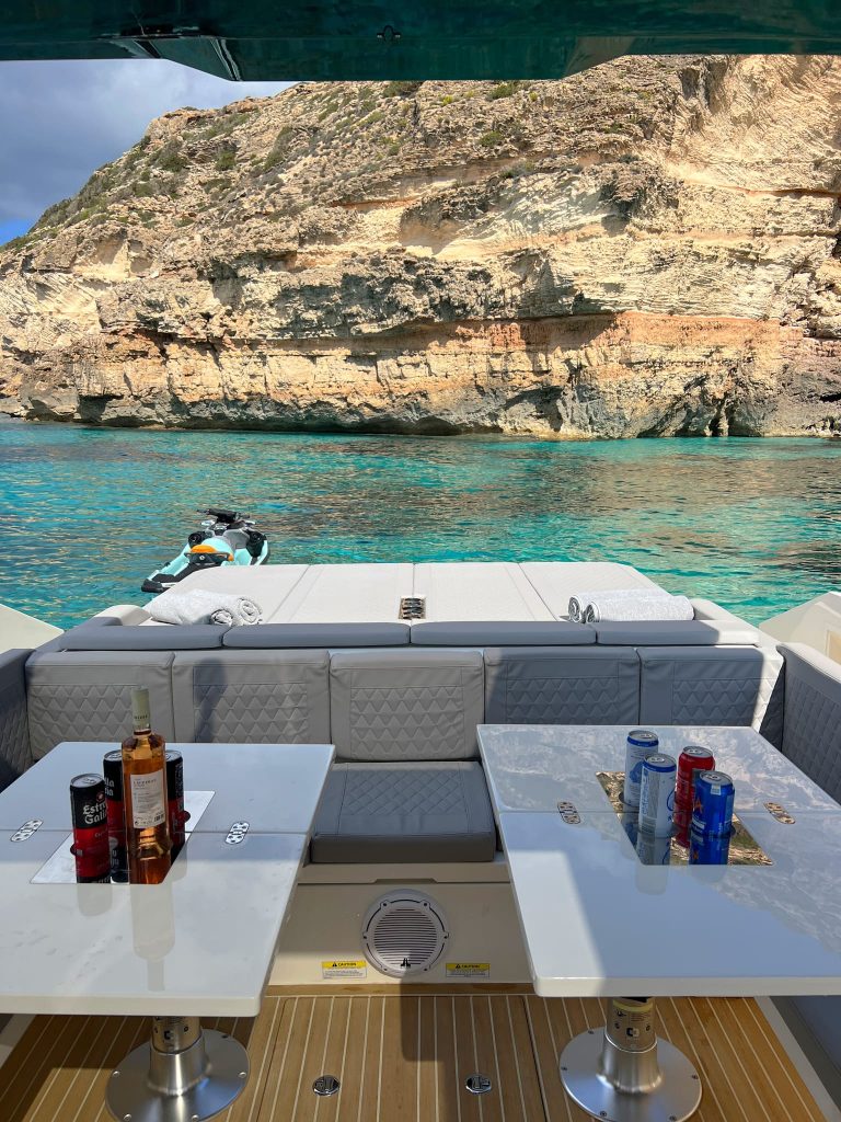 Stern table of De Antonio D42 Tot suma - Yacht in Ibiza