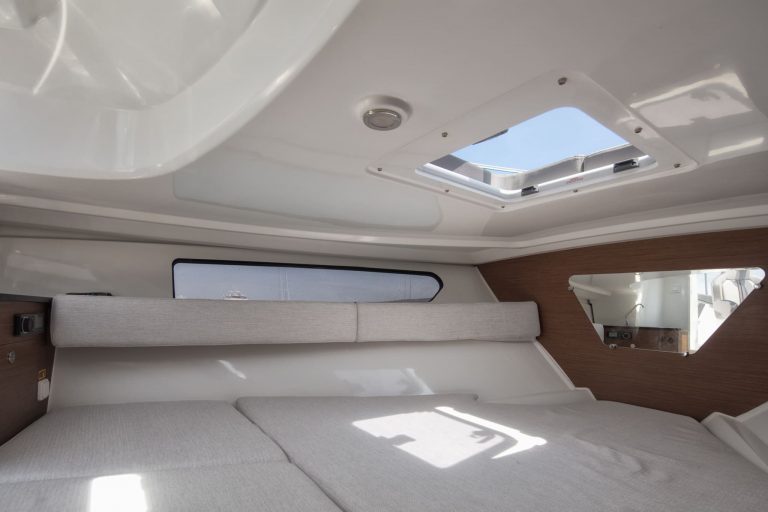 Cabin of Jeanneau Cap Camarat 7,5 Jarana - Motorboat in Ibiza