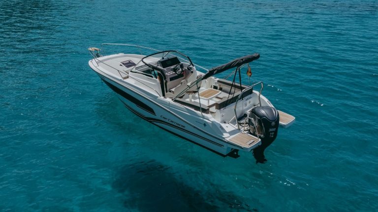 Port view of Jeanneau Cap Camarat 7,5 Jarana - Motorboat in Ibiza