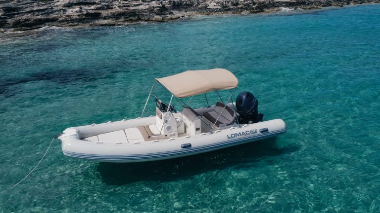 Port view of Lomac 600 IN Crema - RIB in Ibiza