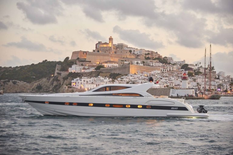 Port view 2 of Alfamarine 78 Nina - Yacht in Ibiza