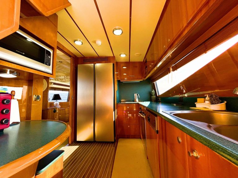 Kitchen of Couach 98 Usoa Bi - Superyacht in Ibiza