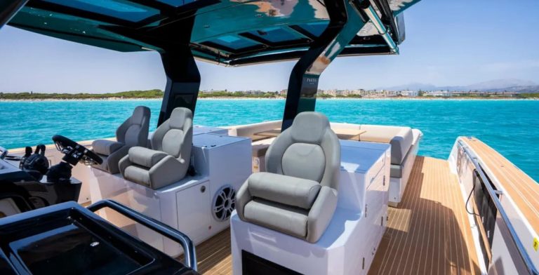 Rudder of Pardo 50 Mimi - Yacht in Ibiza