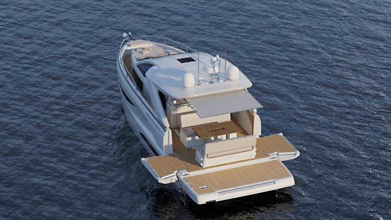 Stern of Jeanneau Db37 Baila - Motorboat in Ibiza