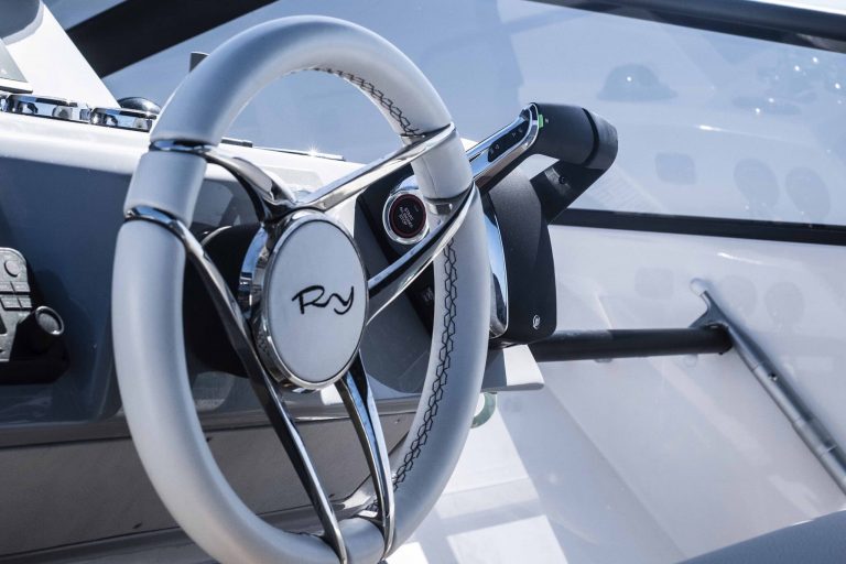 Rudder of Rio Daytona 34 Memory maker I - Motorboat in Ibiza