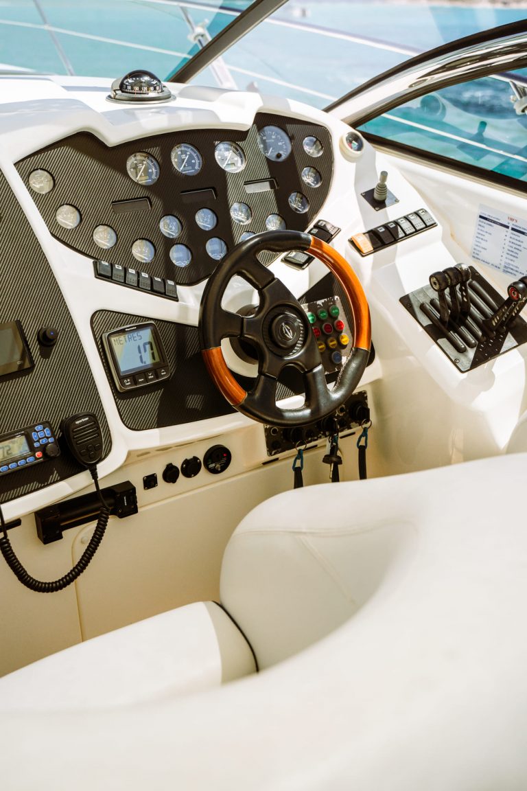 Rudder of Sunseeker Superhawk 48 Vista Alegre III - Yacht in Ibiza