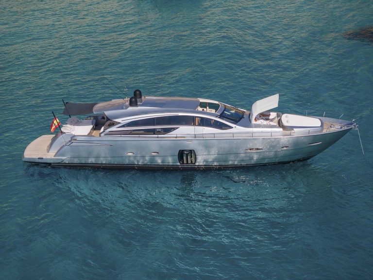 Starboard view 3 of Pershing 80 Wahoo - Superyacht in Ibiza