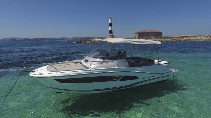 Port view 2 of Jeanneau Cap Camarat 9,0 Thymar - Motorboat in Ibiza