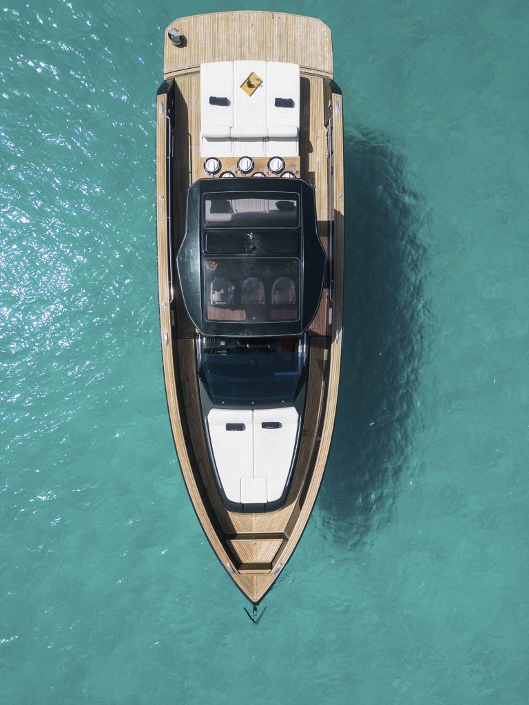 Bow sundeck of Pardo 43 Playyacht II - Yacht in Ibiza