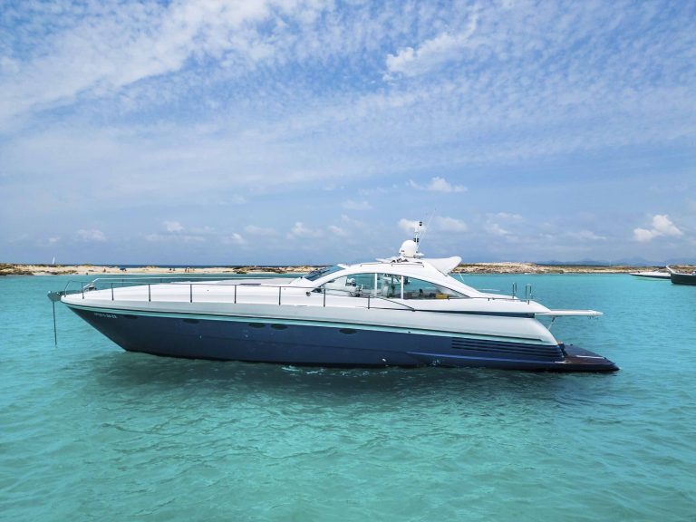 Port view of Pershing 54 Torre del Canónigo - Yacht in Ibiza