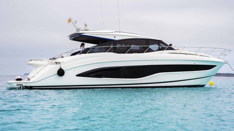 Starboard view of Princess V55 Shaka - Yacht in Ibiza