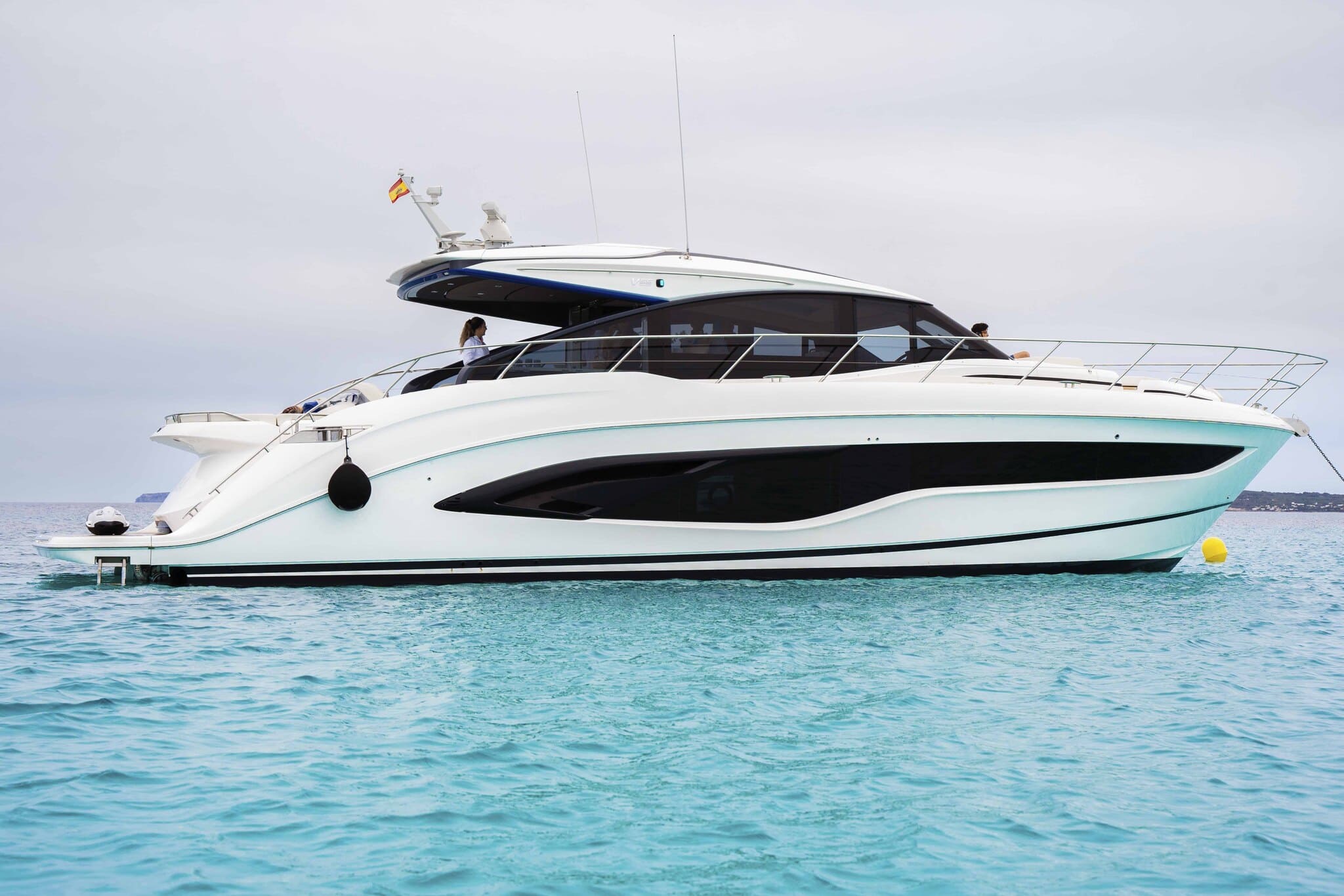 Starboard view of Princess V55 Shaka - Yacht in Ibiza