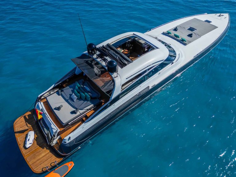 Starboard view of Baia 80 Shady - Superyacht in Ibiza
