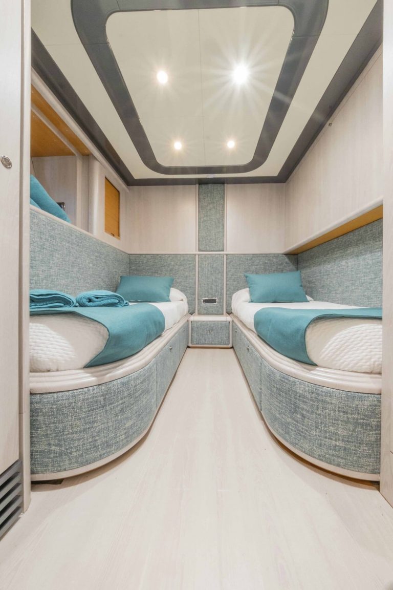 Cabin 3 of Baia 80 Shady - Superyacht in Ibiza