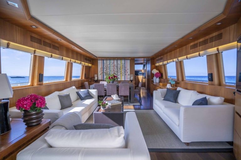 Lounge of Maiora 24S Lex - Superyacht in Ibiza
