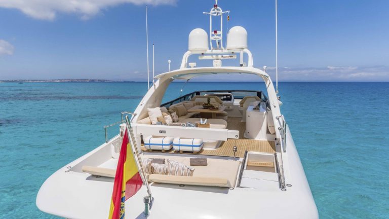 Fly bridge table of Maiora 24S Lex - Superyacht in Ibiza