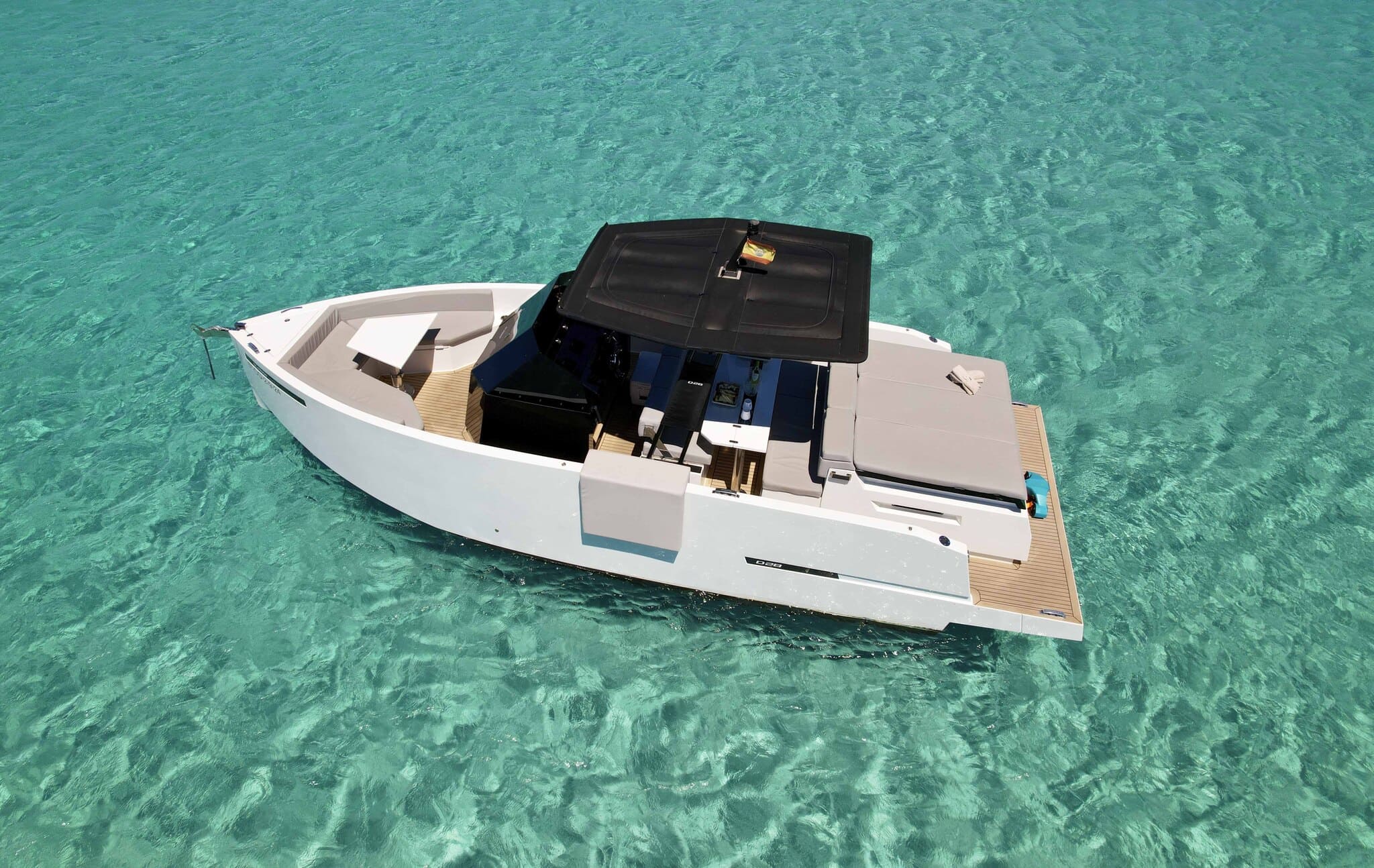 Port view of De Antonio D28 Habeas Corpus - Motorboat in Ibiza