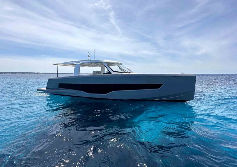 Starboard view of Fjord 53XL Vivien - Yacht in Ibiza