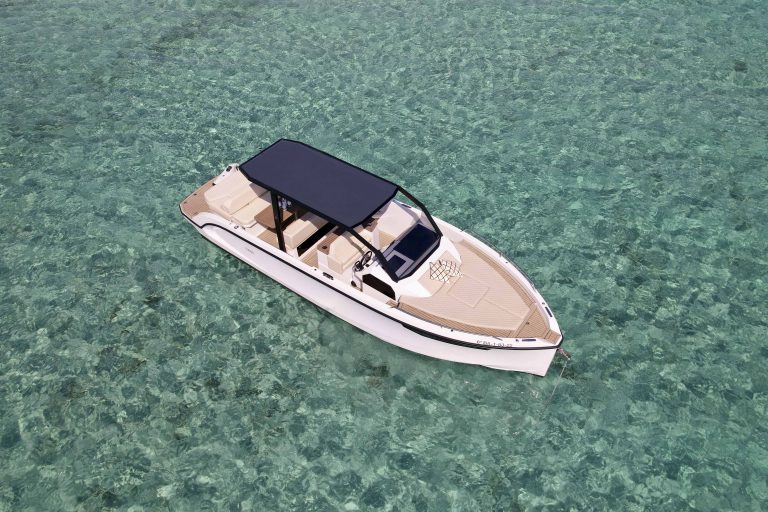 Sundeck of Rand 32 Archipelago Just amazing - Yacht in Ibiza