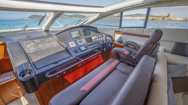 Rudder of Sunseeker Predator 72 El Boss - Yacht in Ibiza
