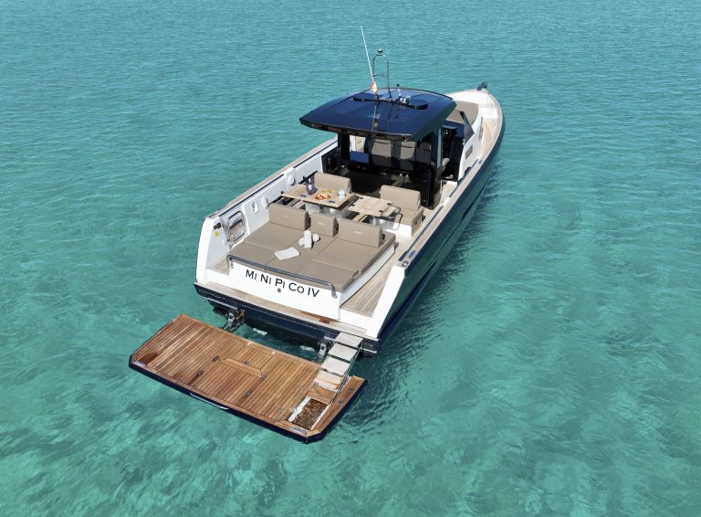Platform of Fjord 44 Minipico IV - Yacht in Ibiza