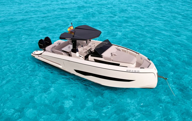 Bow of Kumbra 34 Santos - Yacht in Ibiza