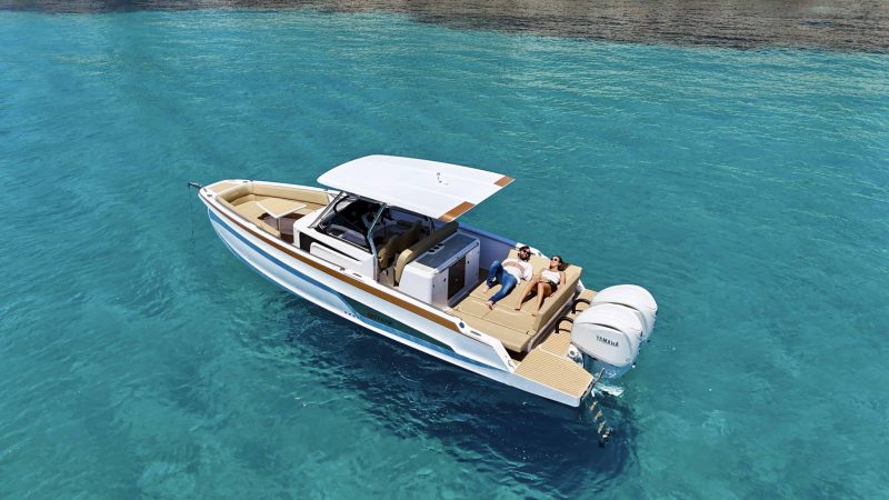 Port view 2 of Sterk 31 WB Just chill - Motorboat in Ibiza