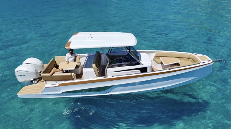 Starboard view of Sterk 31 WB Just chill - Motorboat in Ibiza