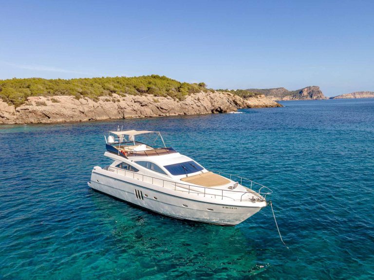 Starboard view of Abacus 61 Estela - Yacht in San Antonio