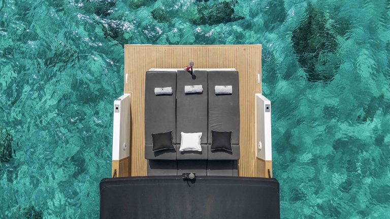 Stern of De Antonio D33 Ocean's 911 - Yacht in Ibiza